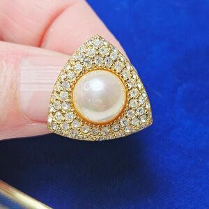 Christian Dior SINGLE Earring Vintage Rhinestone Clip On Gold Tone Cream Pearl